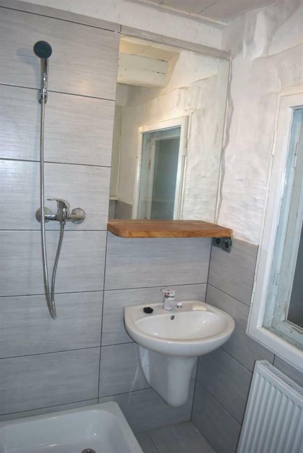 Appartement Fajne Stylowe Studio Z Aneksem Kuchennym à Poznań Extérieur photo